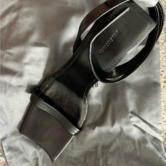 New!Balenciaga leather sandals heels size 36 . New condition authentic! - Picture 1 of 4